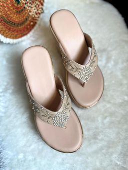 Modanta - Floral V-Strap Nude Wedges