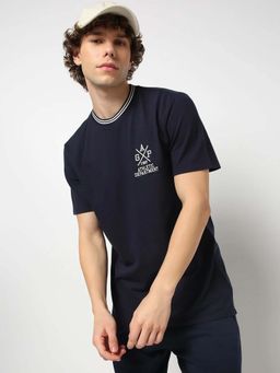 GAP - Black Solid Slim Fit T-Shirt