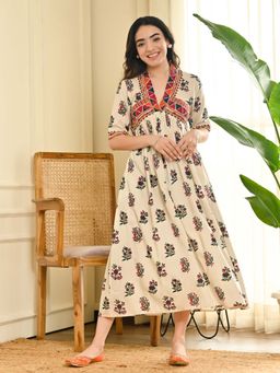 Rustorange - Cream Shell V-Neck Gathered Dress