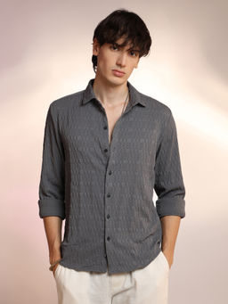 Campus Sutra - Men'S Charcoal Grey Embossed Geometric Shirt