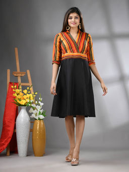 CHARUKRITI - Multicolor and Black Cotton Blend Flared Knee Length Dress