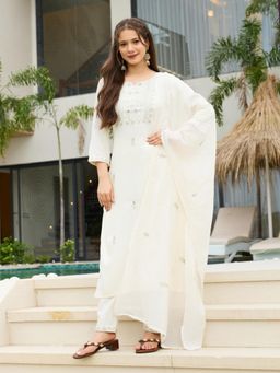 Gahan - Kurta White Viscose Rayon Regular Straight with Pant and Dupatta
