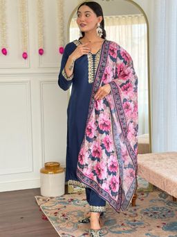 Gahan - Kurta Blue Viscose Rayon Regular Flared with Pant and Dupatta