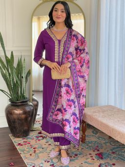 Gahan - Kurta Purple Viscose Rayon Regular Flared with Pant and Dupatta