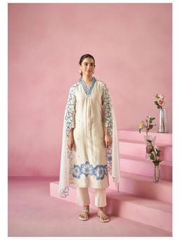 Gahan - Kurta Cream Viscose Rayon Regular Flared with Pant and Dupatta