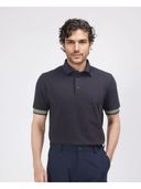 Black color option, Currently selected