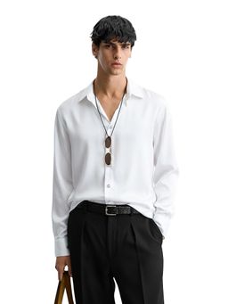 The Indian Garage Co - White Men Slim Fit Solid Cutaway Collar Full Sleeves Shirt