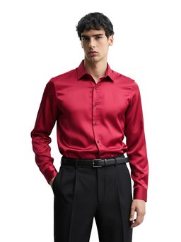 The Indian Garage Co - Maroon Men Slim Fit Solid Cutaway Collar Full Sleeves Shirt
