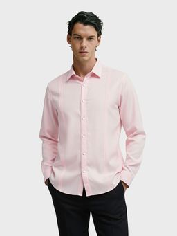 The Indian Garage Co - Pink Men Slim Fit Solid Cutaway Collar Full Sleeves Shirt