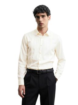 The Indian Garage Co - Cream Men Slim Fit Solid Cutaway Collar Full Sleeves Shirt
