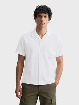 The Indian Garage Co - White Men Boxy Fit Textured Cuban Collar Half Sleeves Shirt