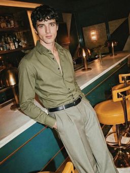 The Indian Garage Co - Green Men Slim Fit Solid Cutaway Collar Full Sleeves Shirt