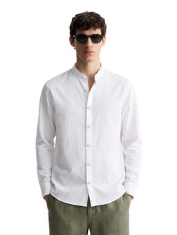 The Indian Garage Co - White Men Relaxed Fit Textured Mandarin Collar Full Sleeves Shirt