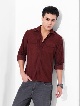 The Indian Garage Co - Maroon Men Regular Fit Textured Cutaway Collar Full Sleeves Shirt