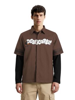 The Indian Garage Co - Brown Men Boxy Fit Looney Tunes Printed Cutaway Collar Full Sleeves Shirt