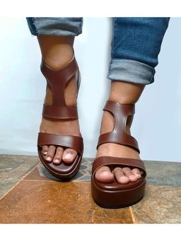Sole Weavers - Maroon Wedge Pair Of Heels