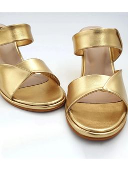Sole Weavers - Gold Wedge Pair Of Heels