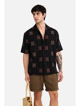 Snitch - Men Black Geometric Printed Half Sleeves Boxy Fit Shirt
