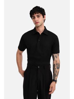 Snitch - Men Black Solid Half Sleeves Regular Fit Polo T-shirt