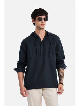 Snitch - Men Navy Blue Solid Full Sleeves Hooded Shirt