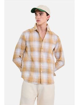 Snitch - Men Mustard Checks Full Sleeves Regular Casual Shirt