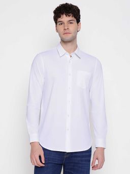 Guess - Men White Solid Spread Collar Full Sleeves Shirt