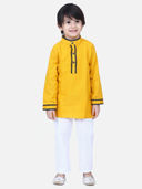 Yellow color option, Currently selected