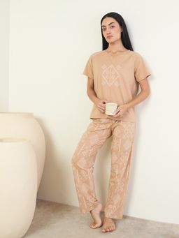 Sweet Dreams - Women's Stylish Geometric Print T-Shirt with Pyjama