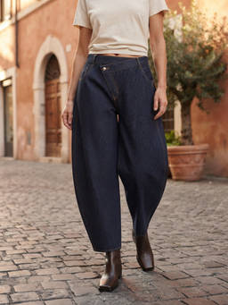Cider - Washed Women’s Mid-Rise Barrel-Leg Jeans Dark Navy