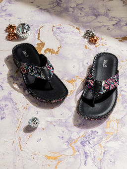 Inc.5 - Womens Black Casual Printed Toe T-Strap Slip-On Sandals