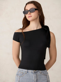 Outzidr - Black Bow Tie Up Knit Top