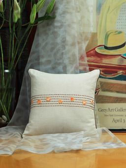 Zeba World - Off White Frayed Technique Cotton Blend Cushion Cover (16x16 Inches)