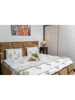 Videksha Home & Lifestyle - Golden Gardenia Percale Bedsheet with 2 Pillow Covers (King)