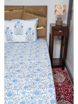 Videksha Home & Lifestyle - Cerulean Blosoom Parcale Bedsheet with 2 Pillow Covers (King)