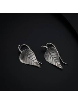 House of Aadyaa - Mini Peepal Earrings