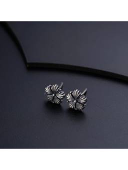 House of Aadyaa - Silver Jaswand Earrings
