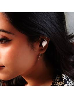 House of Aadyaa - Silver Peepal Motif Single Earcuff