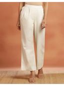 Off White color option, Currently selected