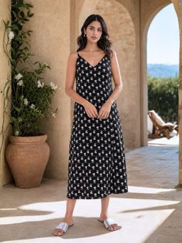FEATHERS CLOSET - Black Ditsy Pure Cotton V-Neck Nightdress For Women