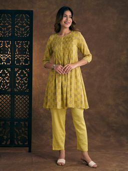 FASHOR - Yellow Floral Round Neck Regular Kurti With Pant