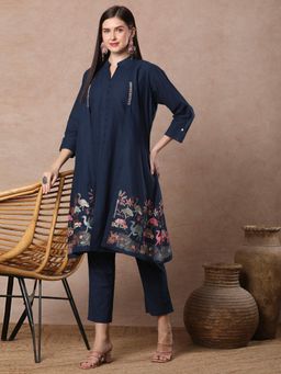 FASHOR - Blue Embroidered Mandarin Neck Regular Kurta With Pant