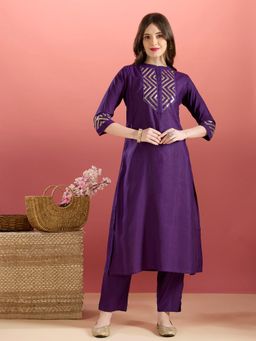 FASHOR - Purple Embellished/Sequined Mandarin Neck Regular Kurta With Pant