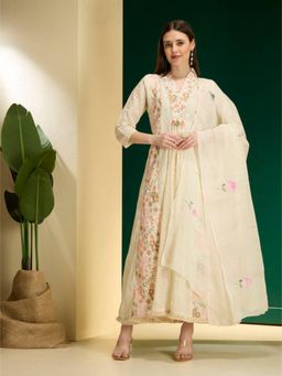 FASHOR - Off White Floral V-Neck A-Line Kurta Pant With Dupatta