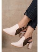 Beige color option, Currently selected