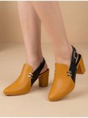 Tan color option, Currently selected