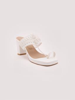 DA NAPPA - White Myra Kolhapuri Heels