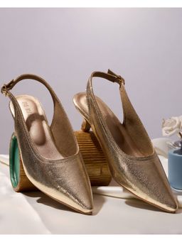 DA NAPPA - Gold Metallia Kitten Heel Pumps