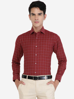 Greenfibre - Men Cotton Blend Checked Maroon Slim Fit Formal Shirt