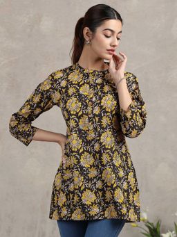 Cotton Culture - Black Floral Printed Straight Kurti