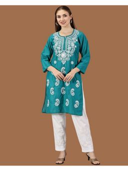 FASHIONABLE CHIKAN HANDIKRAFT - Green Semi Cotton Chikankari Embroidered Kurti